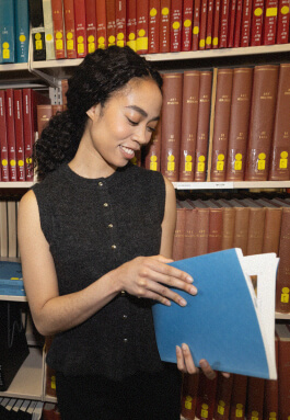 Mujeres con libros